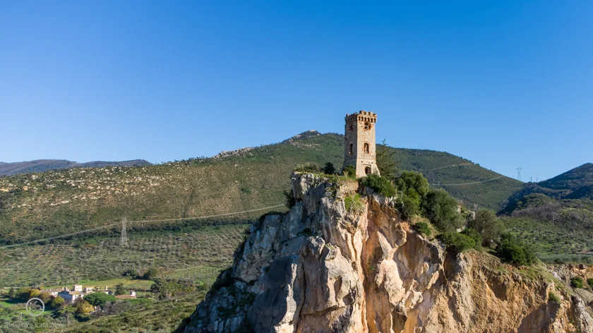 Torre di Caprona